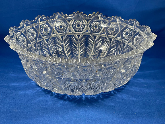 Nearcut clear pressed glass bowl; early 20th century; 9 1/2" dia, 3 1/4" tall