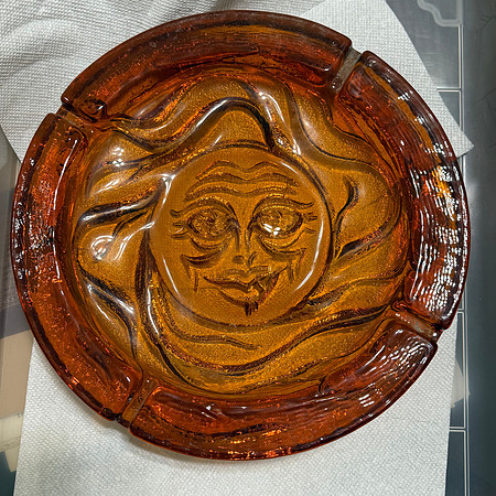 Blenko Sun Face amber 11 1/4" ashtray (1/2)